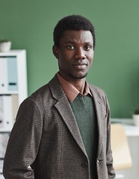 african-man-standing-at-office-2021-08-29-15-33-10-utc.jpg